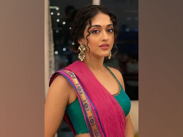 After Nupur Sanon, Gayatri Bhardwaj comes on board for Ravi Teja's film 'Tiger Nageswara Rao' 