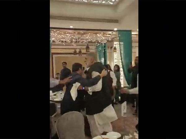 Scuffle breaks out between PTI, PPP supporters at hotel event in Pakistan 