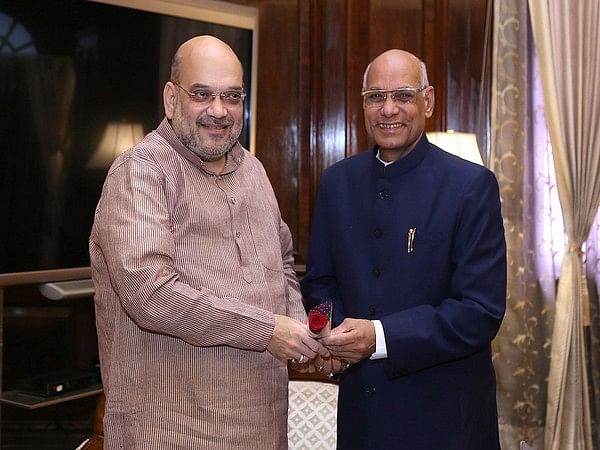 Amit Shah, Jharkhand Governor discuss state issues amid corruption charges against Soren government