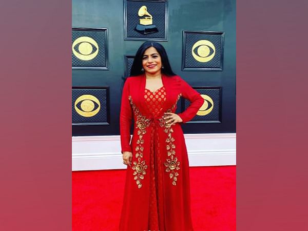 hurray-indian-american-singer-falguni-shah-bags-a-grammy-theprint