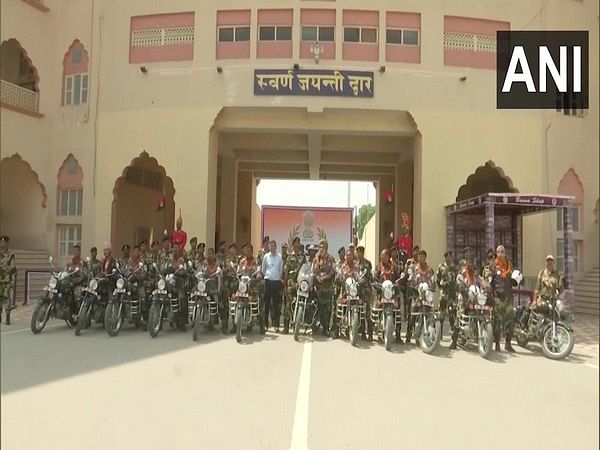 Wagah Border Pictures | Download Free Images on Unsplash