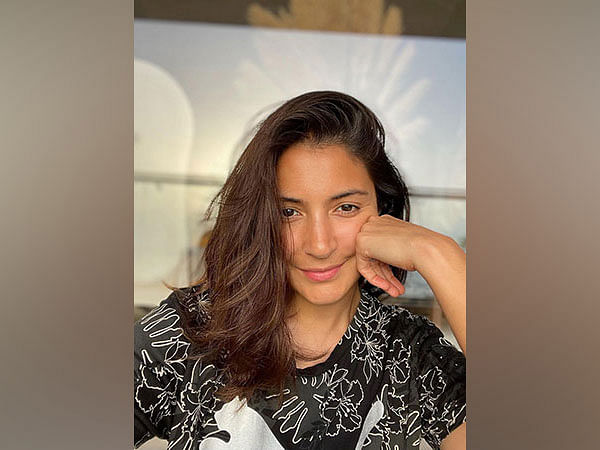 Anushka Sharma shares tanned selfie after her 'Chakda Xpress' training session