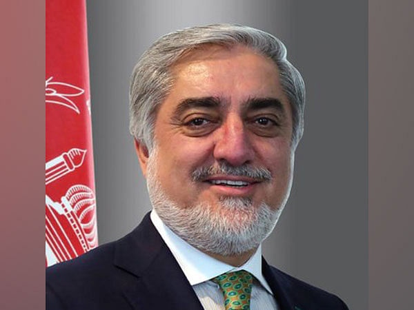Afghanistan: Former top leader Abdullah Abdullah leaves country to meet family