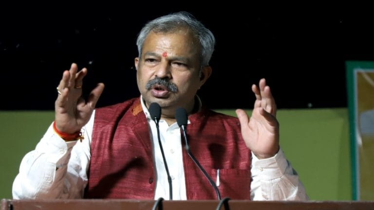 When BJP leader got a lesson on sanskaar from a fellow party CM