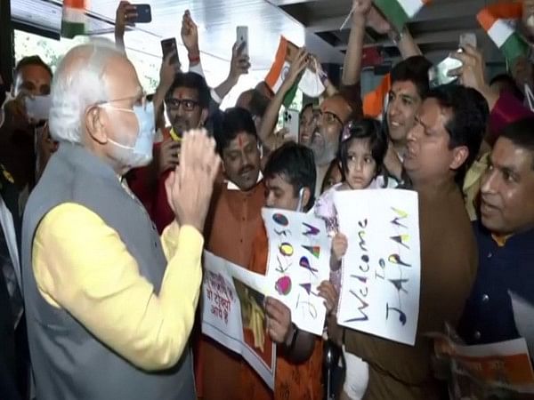 'Modi Modi', 'Bharat Mata Ki Jai' chants in Tokyo as PM gets rousing reception from Indian diaspora