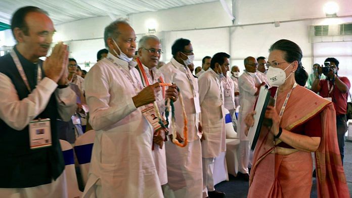 Congress interim president Sonia Gandhi greets senior party leaders at the 'Nav Sankalp Chintan Shivir' in Udaipur on 13 May 2022 | ANI Photo