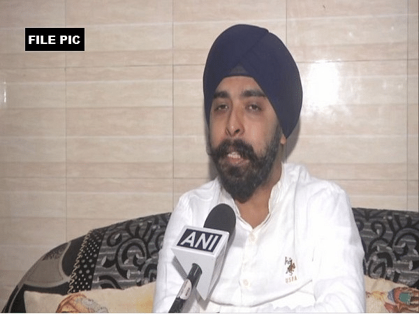 Minorities Commission seeks report from Punjab govt for not allowing Bagga to wear 'turban' during arrest