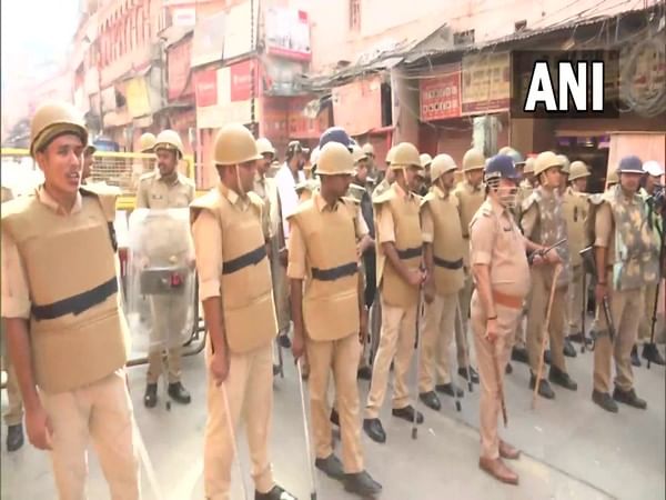 Survey of Kashi Vishwanath Temple-Gyanvapi Mosque complex commences for 2nd day