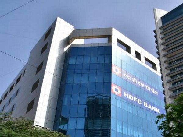 HDFC increases interest rates by 5 basis points