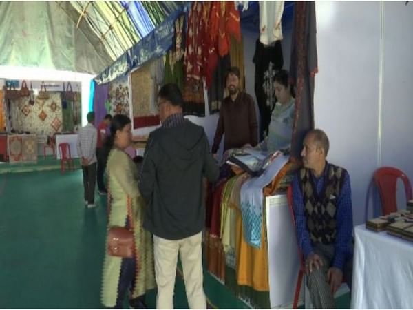 J-K: Mega handicraft exhibition attracts record tourist footfall
