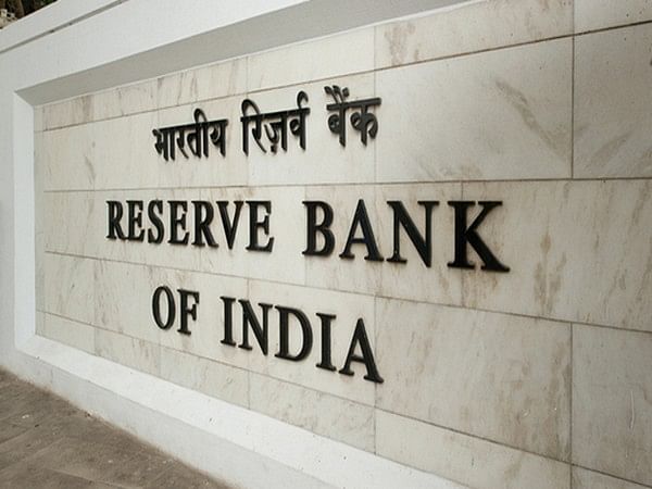 RBI to adopt graded approach to introduction of digital currency