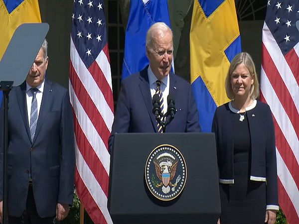 US President Biden welcomes Sweden, Finland applications to NATO