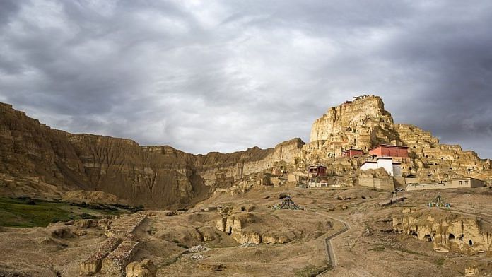 Ruins of the Guge Kingdom located in western Tibet | Commons