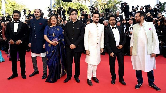 Union minister Anurag Thakur with CBFC members Prasoon Joshi and Vani T Tikoo, filmmaker Shekhar Kapoor, actors Nawazuddin Siddiqui and R Madhavan, and musician Ricky Kej on the red carpet of Cannes Film Festival in France, on 18 May 2022 | ANI