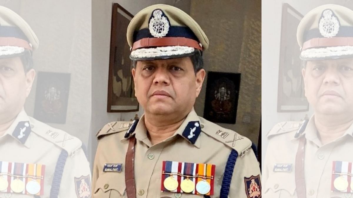 Karnataka police Amar Kumar Pandey IPS, ADGP, (Law & Order) awarded sniffer  dog 