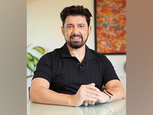 Madhuri Dixit's husband, Dr Nene, advises fans to quit smoking on this 'World No Tobacco Day'