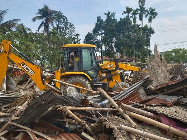 Administration demolishes 5 houses after police station set on fire in Assam 