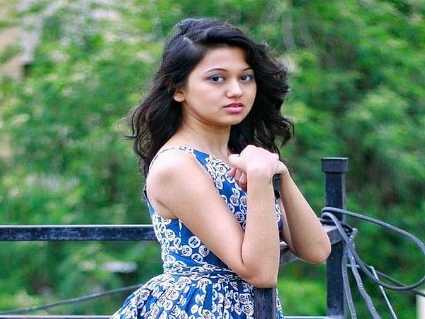 Marathi actress held for 'derogatory' post against Sharad Pawar