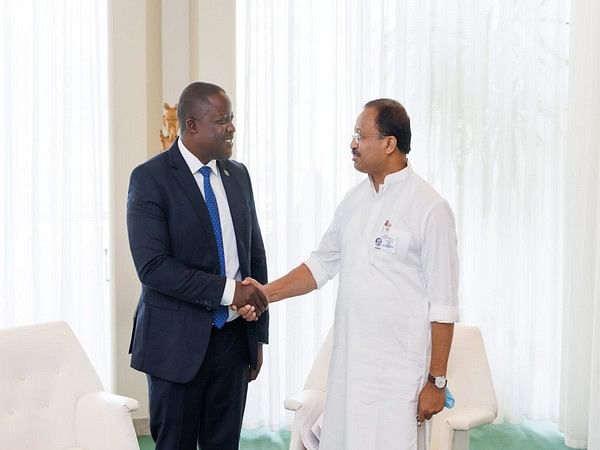 MoS Muraleedharan, Zambian counterpart discuss issues covering gamut of bilateral cooperation