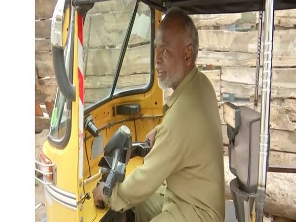 Telangana provides financial assistance through 'Driver Empowerment Programme' to enhance self-employment  
