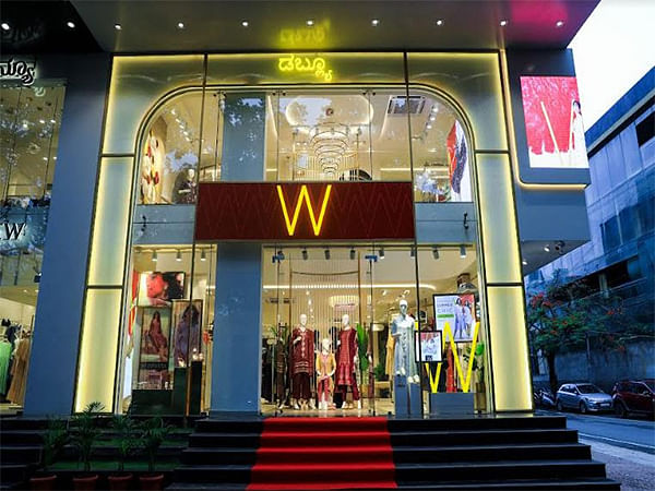Leading women's fashion brand 'W' unveils its new avatar; launches its largest experiential store in Bengaluru