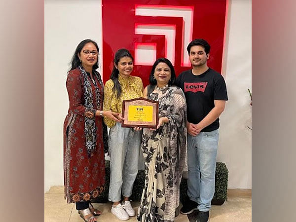 Founder of Chitkara's Incubated EdTech Startup Dr. Neha Tuli felicitated with STPI's Women Entrepreneur of the Year Award at TIECON 2022