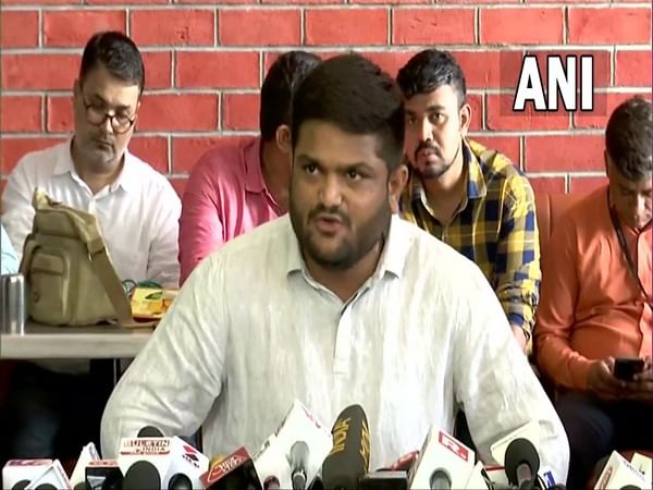 'Felt ignored', says Hardik Patel on quitting Congress