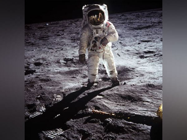 Research suggests soil from moon can generate fuel, oxygen