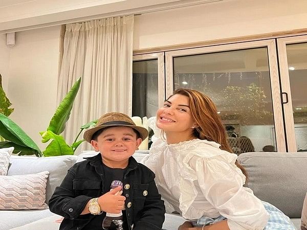 World smallest singer Abdu Rozik shares pictures with 'new BFF' Jacqueline Fernandez