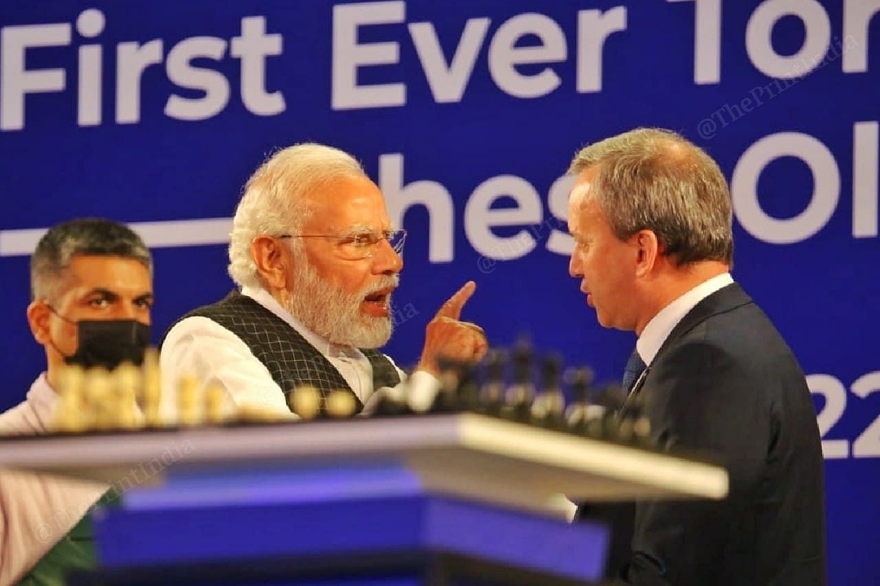 PM Modi speaks to FIDE president Arkady Dvorkovich | Photo: Praveen Jain | ThePrint