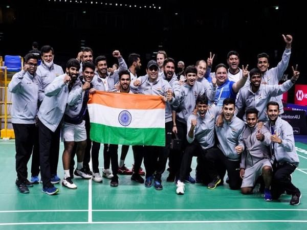 Odisha CM honours Thomas Cup-winning Indian badminton team