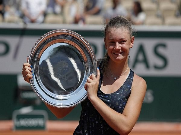 Lucie Havlickova defeats Sierra to clinch French Open 2022 junior crown