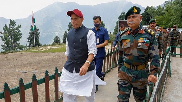 Rajnath Singh reviews security situation along border areas in J-K