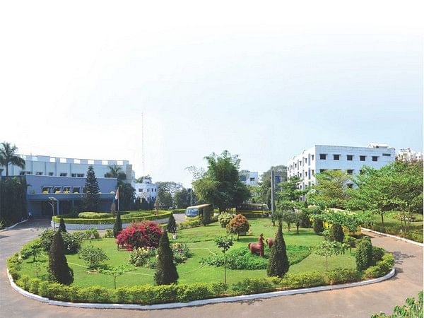 ASBM University's MBA program achieves 100 per cent placement, facilitates numerous career opportunities