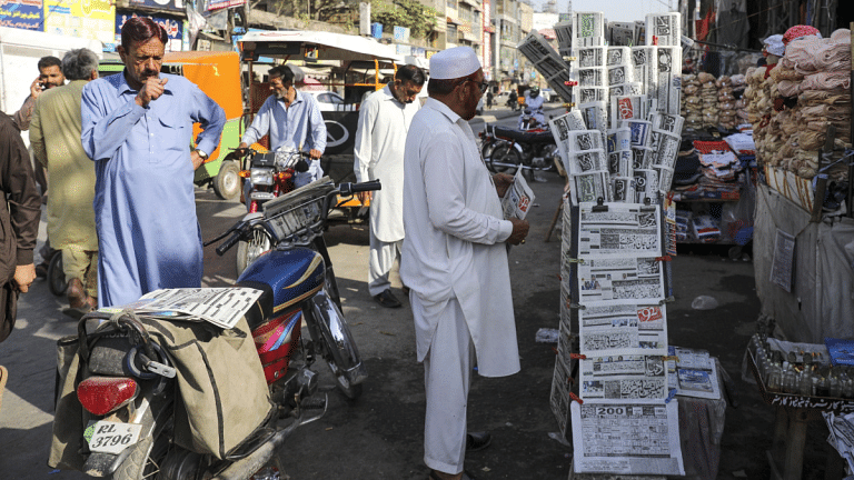 Moody’s lowers Pakistan’s outlook from stable to negative citing IMF bailout delay
