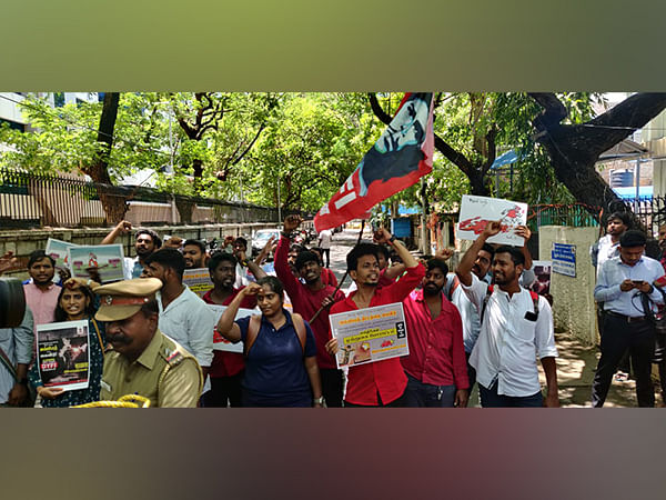 Chennai: DYFI cadres protest against Agnipath demanding scheme's withdrawal