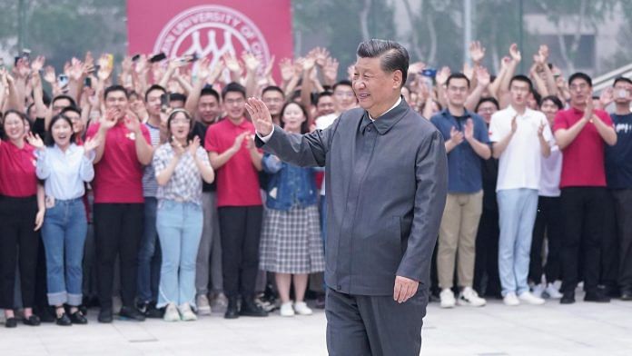 File photo of President Xi Jinping at Renmin University | Photo: Xie Huanchi/Xinhua/Getty Images via Bloomberg