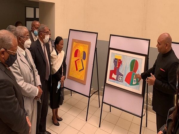 UniVerse: An exhibition of paintings by Abhay K. opens in Madagascar
