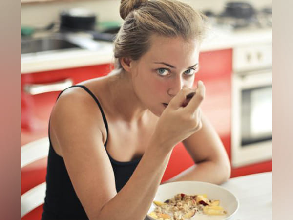 Researchers discover link between food, eye health, and lifespan