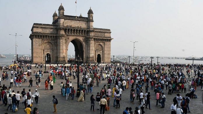 File photo of crowds at Gateway of India in Mumbai after the Maharashtra government withdrew all Covid-19 restrictions in April | ANI