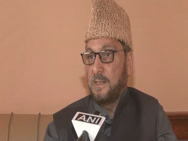 Targeted killings in Kashmir: Grand Mufti demands probe, urges people to maintain brotherhood