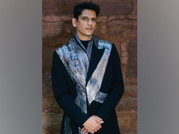 Vijay Varma commences shooting for 'Mirzapur' Season 3