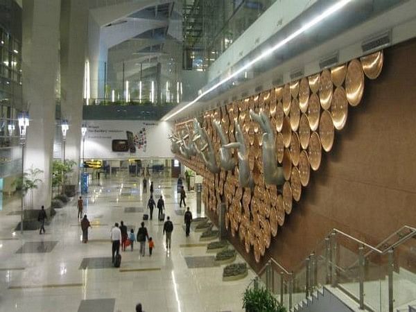 Delhi airport introduces RFID-enabled baggage tag 'BAGG TRAX'