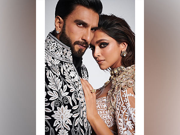 Ranveer Singh and Deepika Padukone | Reception outfit, Bollywood dress,  Indian reception outfit