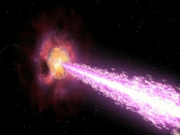 Study: Blinking gamma ray bursts are explained by falling stardust and unsteady jets