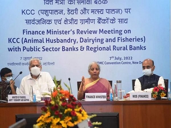 Govt exploring means to extend Kisan Credit Card to fishermen not having own boats