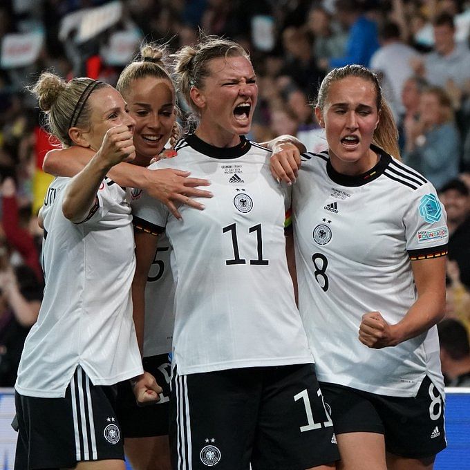 Alexandra Popp brace seals Germany's spot in finals of Euro 2022 as ...