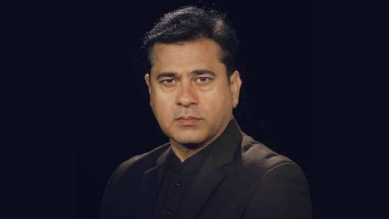 Pakistani journalist known for criticising army arrested. People storm Lahore’s Liberty Chowk