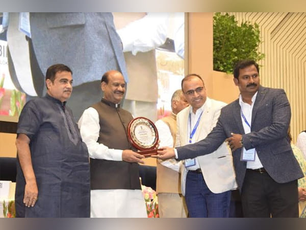 Cube Highways receives two National Highways Excellence Awards 2021