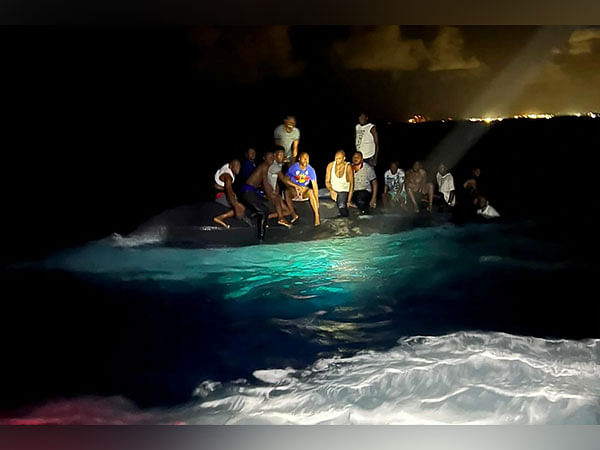 17 Haitian refugees die after boat capsizes in Bahamas
